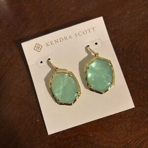 Kendra Scott Daphne Mint Green and Gold Drop Earrings